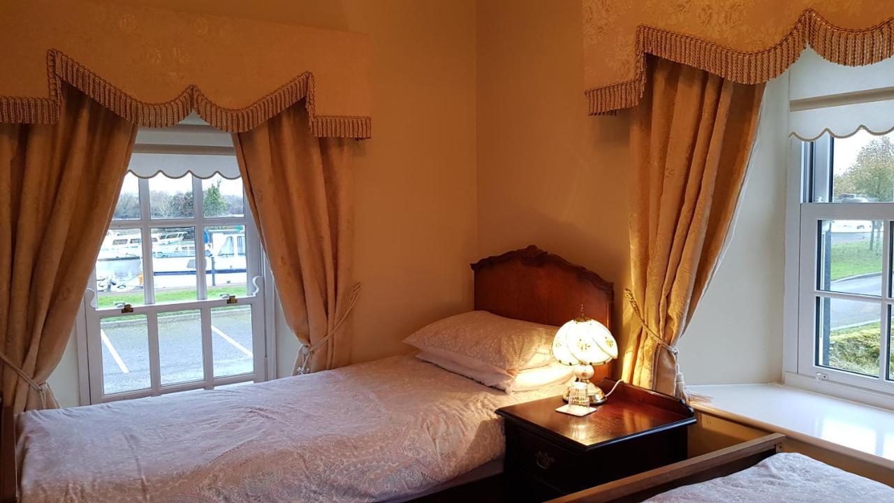 The Harbour Masters House Bed & Breakfast Banagher Exterior foto